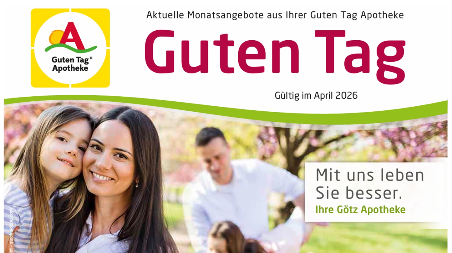 Titelseite des Angebotsflyers mit Foto einer Familie